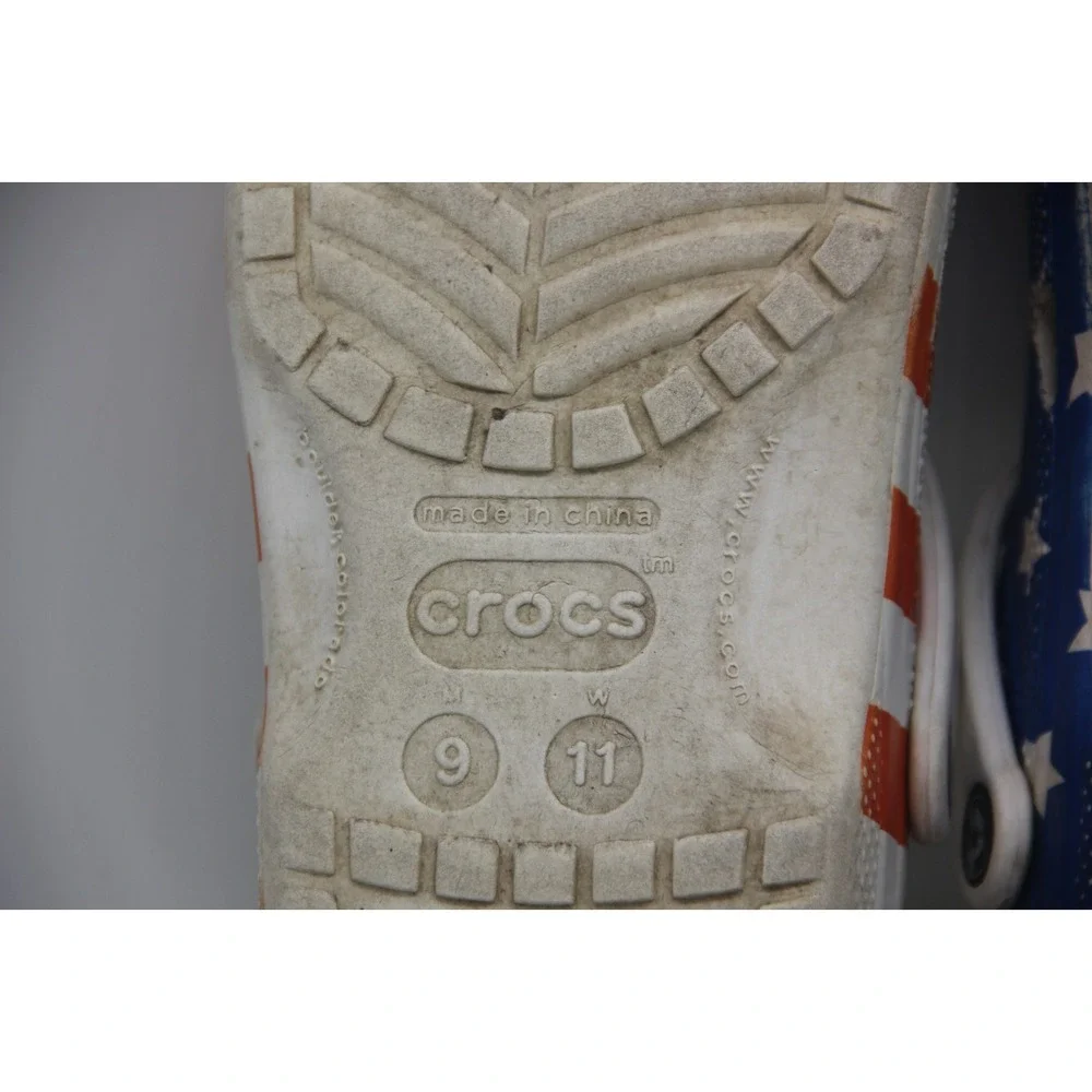 Crocs American Flag Clog Sandals Men's Sz 9 W 11 Red White Blue Distressed USA